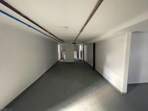 112 Trento St, Iselin NJ  08830-1465 exterior