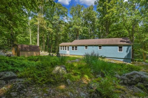 562 Branchville Rd, Ridgefield CT  06877-6030 exterior