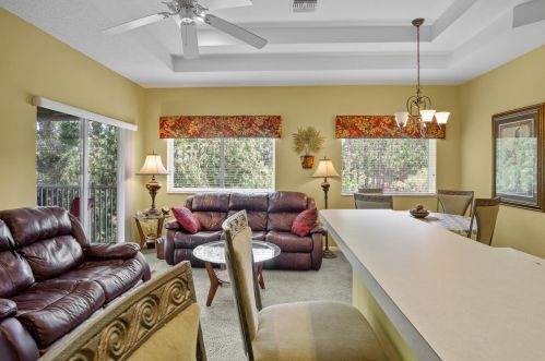 8252 Mulligan Cir, Fort Pierce FL exterior