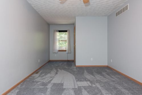 5555 2 St, Kalamazoo MI 49009-8576 exterior