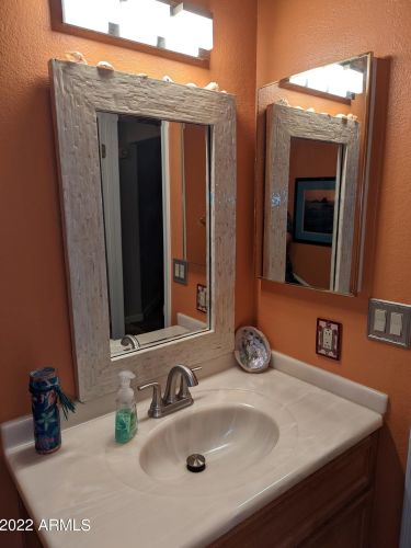 15814 4th Dr, Phoenix AZ  85023-4410 exterior