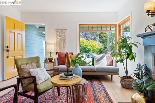 1221 Blake St, Berkeley CA 94702-2014 exterior