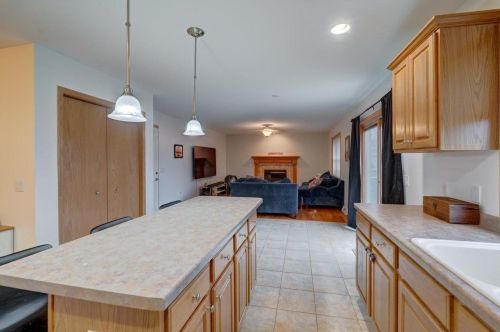 6902 Littlemore Dr, Madison WI  53718-3332 exterior