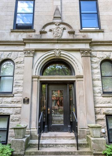 823 Lakeside Pl, Chicago IL 60640-6768 exterior