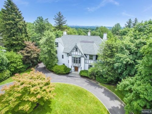 33 Prospect Ave, Montclair, NJ 07042-1920