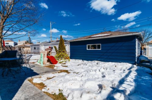 5223 Nashville Ave, Chicago IL 60638-1216 exterior