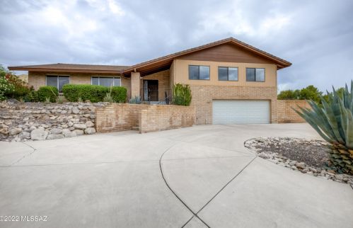 3302 Riverbend Cir, Tucson, AZ 85750-2508