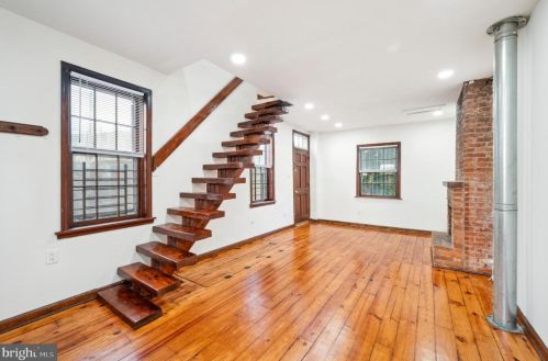 206 Carpenter St, Philadelphia PA  19147-4266 exterior