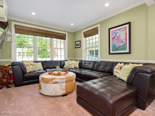 2734 107th St, Chicago IL 60617-6613 exterior