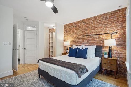 921 E St, Washington DC 20003-2845 exterior