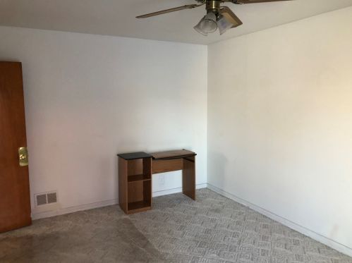 11556 Sacramento Dr, Chicago IL 60803-5885 exterior