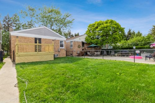 6539 Neva Ave, Chicago IL  60631-1677 exterior