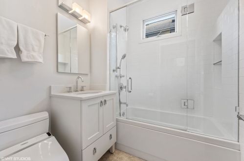 1444 George St, Chicago IL 60657-4103 exterior