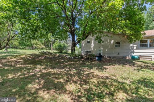 1500 Wrightstown Rd, Upper Makefield PA 18940-2815 exterior