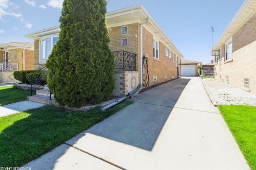 4320 Osceola Ave, Chicago, IL 60706-1149