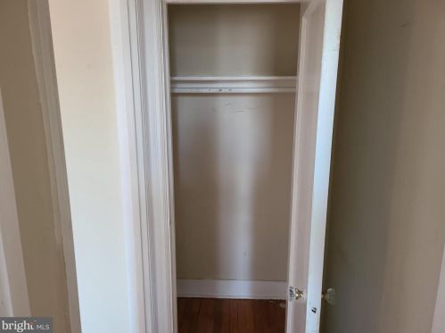 400 Hortter St, Philadelphia PA  19119-3653 exterior