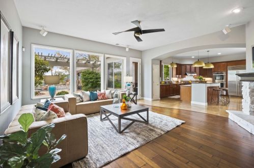 1380 Souza Dr, Folsom CA  95762-7561 exterior