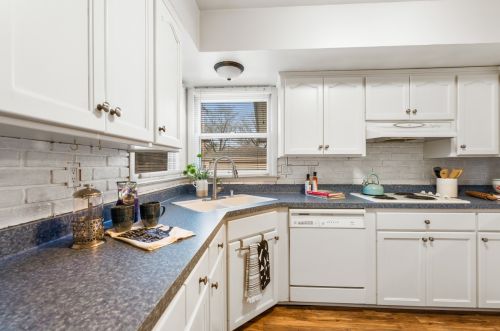 4159 63, Milwaukee WI 53216-1242 exterior