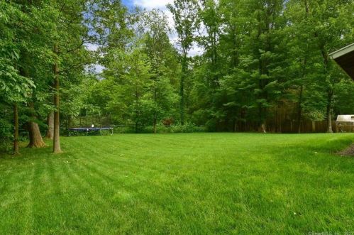 41 Marjorie Ln, Vernon CT 06066-4007 exterior