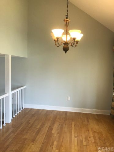 168 Brown Ave, Iselin NJ  08830-2523 exterior