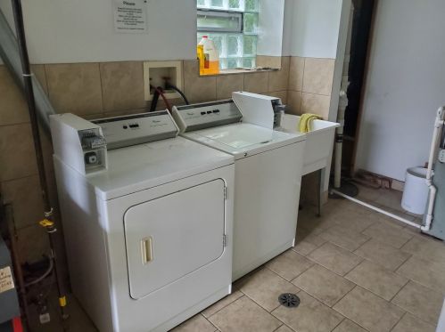 2321 Monitor Ave, Chicago IL 60634-1743 exterior