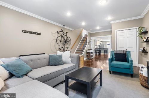 1007 21 St, Philadelphia PA 19146-4321 exterior