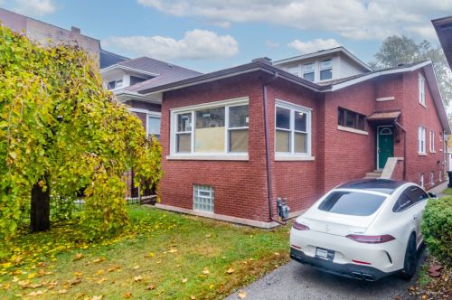 7225 Bennett Ave, Chicago IL  60649-2905 exterior