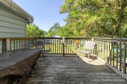 439 Riv St, Belding MI 48809-1964 exterior