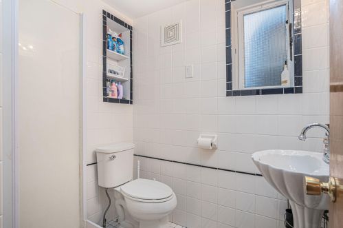 1010 Central Ave, Meskegon MI  49445-2947 exterior