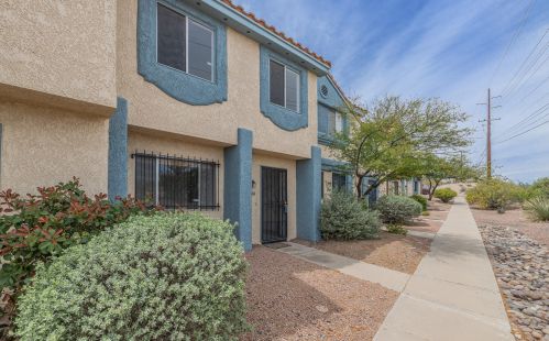 2604 Iron Crest Dr, Tucson, AZ 85745
