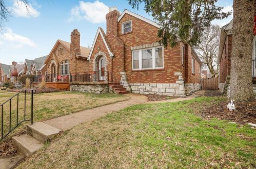 5312 Pernod Ave, Saint Louis MO 63139-1536 exterior