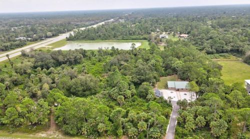 130 20 St, Naples FL 34117-9410 exterior