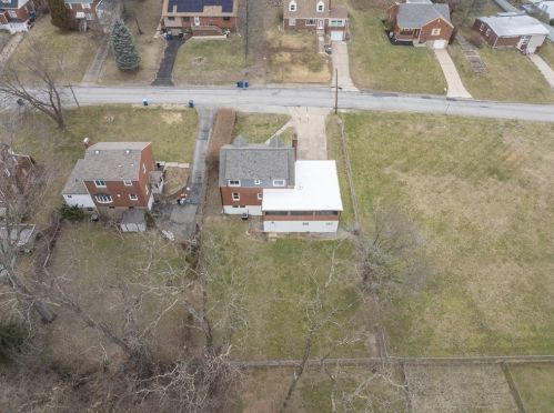 111 Sycamore Dr, Pittsburgh PA  15235-1965 exterior