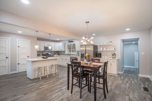 14680 Day Rd, Mishawaka, IN 46545-4302