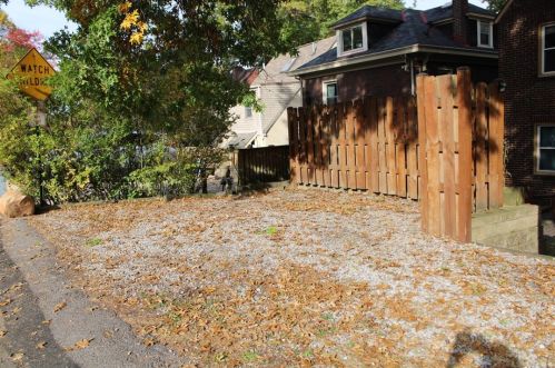 109 Race St, Pittsburgh PA  15218-1337 exterior