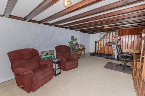 6467 Devonshire Ave, Saint Louis MO 63109-2504 exterior