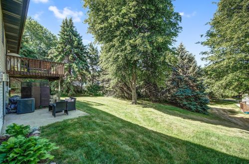 8706 134 St, Saint Paul MN 55124-7232 exterior