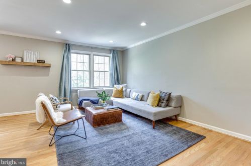 5819 Tudor Ln, Rockville MD 20852-2852 exterior