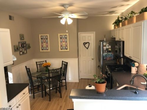 15 Alexandra Way, Clinton, NJ 08809-2620