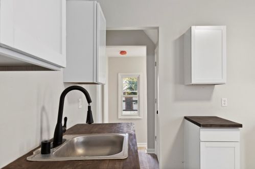 2558 37, Milwaukee WI 53210-3047 exterior