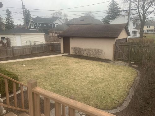 225 Evergreen Ave, Elmhurst, IL 60126-2649