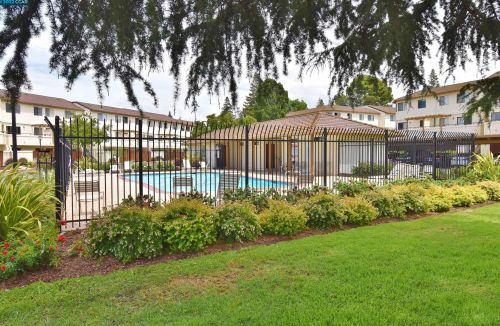 5075 Valley Crest Dr, Concord CA  94521-4916 exterior