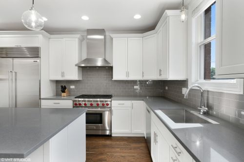 3550 Hoyne Ave, Chicago IL 60643-3323 exterior