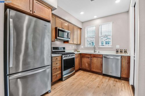 1433 Milpitas Blvd, Milpitas CA 95035-3154 exterior