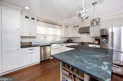 139 Marne Ave, Tavistock NJ 08033-1444 exterior