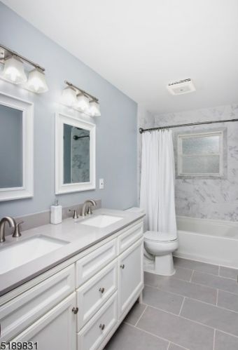 138 College View Dr, Hackettstown NJ  07840-1022 exterior