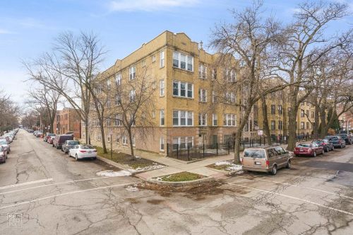 2158 Mozart St, Chicago IL  60647-3963 exterior
