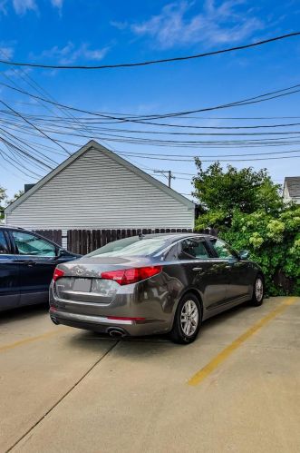 2710 Fairfield Ave, Chicago IL  60647-1863 exterior