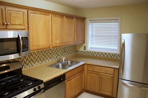 406 Dunbar Dr, Atlanta GA  30338-6546 exterior