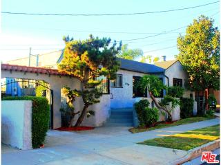 8315 Harvard, Los Angeles CA  90047-3029 exterior